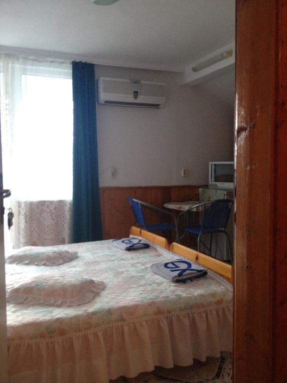Central Guesthouse เนเซบาร์ ภายนอก รูปภาพ