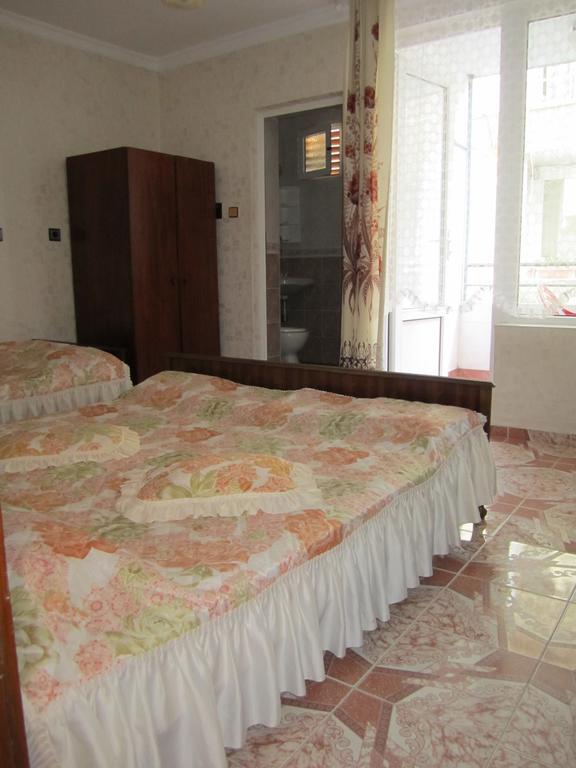 Central Guesthouse เนเซบาร์ ภายนอก รูปภาพ